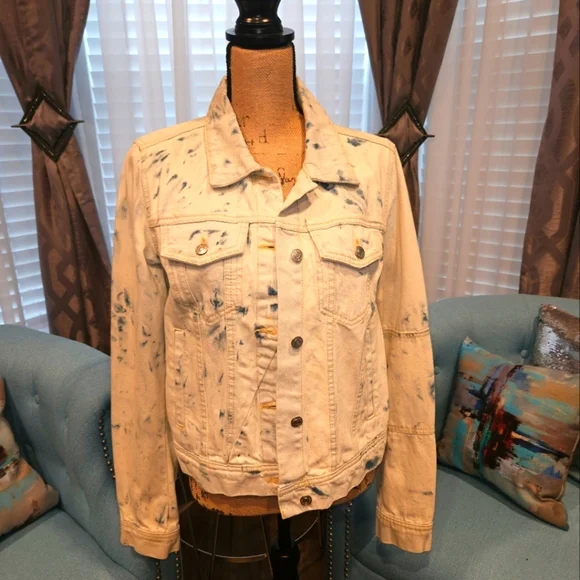 SALE NWOT FREE PEOPLE RUMORS DENIM JACKET - Picture 9 of 11